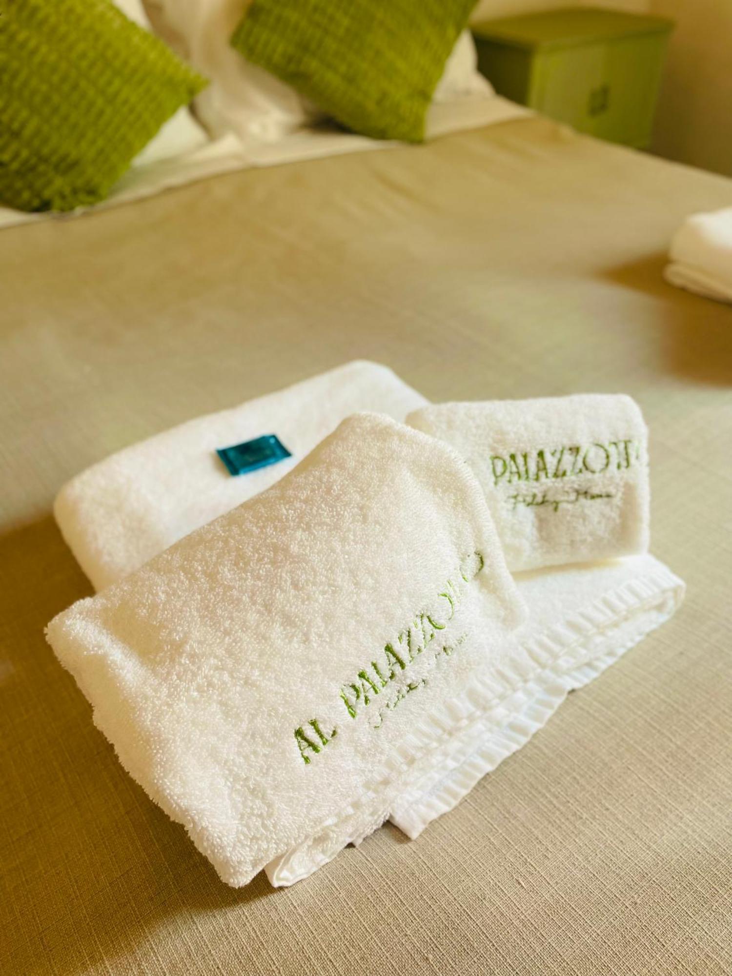 Al Palazzotto Apartment Фазано Екстериор снимка